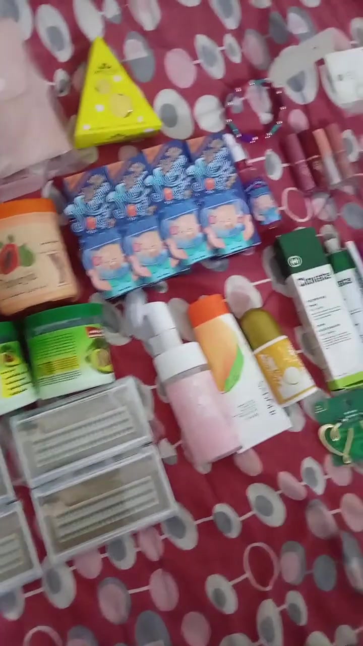 السلام عليكم بنات هاي شلعه عنايه مكياج اكسسوارات وسيتات نوم عدد 2 سعر شلعه 55الف


**إذا كنت صاحب هذا الإعلان وتريد حذفه لأي سبب، رجاءا أرسل رسالة إلى الدعم الفني**