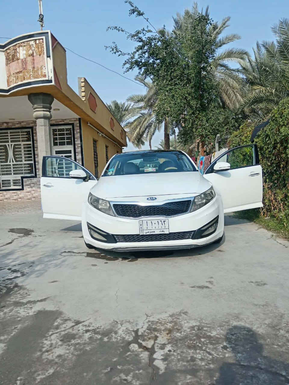 مابيهه قطرة صبغ ولاتبديل بيهه بارد قليل سنوية صاقطة موديل 12
فول مواصفات ماعليهه غرامات مصفرة 
مري شفط بنوراما بصمة تبريد قطعتين سيارة كاملة من حدادية مكينه محرك 2000 خليجية دوش رقم الهاتف ***********واتساب
