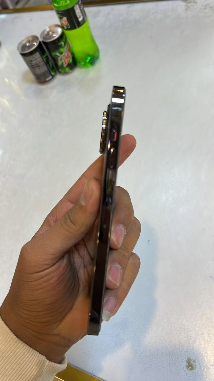 ايفون للبيع 13بروً ماكس امريكي
نضافه جيد جدا استخدام قليل ضمان سنه 
صيانه استخدام شهر بس جديد بطاريته 95

***********
