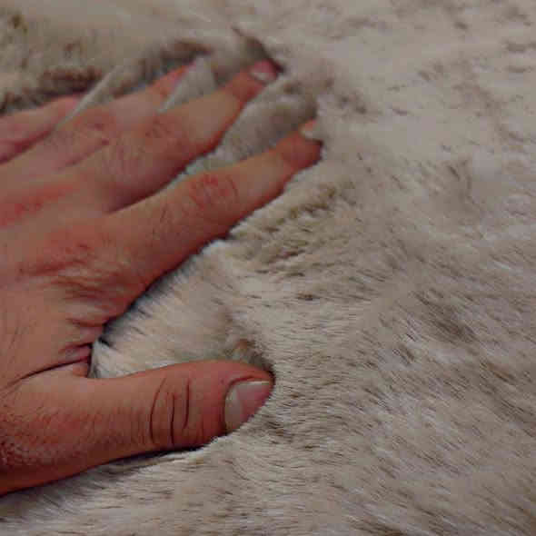 ✨ متوفر الآن ✨
دواسة فرو منقط ذهبي فخمــة ✨
📏 القياسات متوفرة
50×85
📍 ديالى جلولاء قرب سوق الجمعة #مقابل_جسر القطار القديم 
📍 
📞 للطلب الأستفسار *********** 
🚚 توصيل لجميع المحافظات
