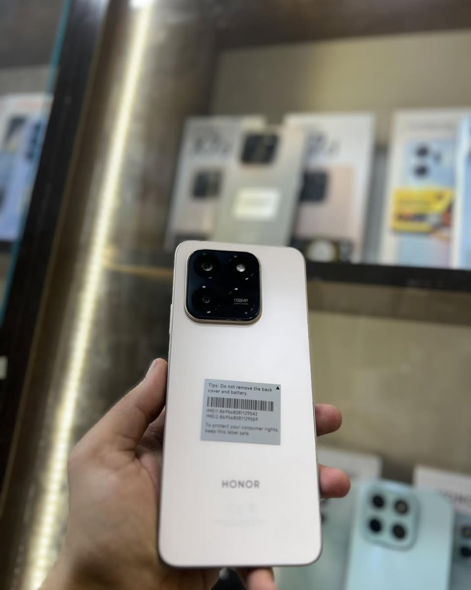 عروض وخصومات خاصة بمناسبة العيد
____شركة هونر______ 
متوفر مسخدم وجديد
جميع الوكالات متوفرة
هونر _ابل_سامسونك_تكنو_انفنكس_ ريلمي_ ريدمي _بوكو_ ايتل
ويتوفر اجهزة ابل مسخدمة من 11عادي ل16برو ماكس
جميع الايبادات متوفرة
البيع بل نقد واقساط
***********
***********
شارع الخليج مقابل سنتر بغداد او مجمع الخيمة
📱 أحدث الأجهزة
💰 أسعار منافسة
💳 تقسيط مريح
🔧 صيانة جميع الأجهزة
عالم الهواتف – ثقة وخدمة مضمونة
