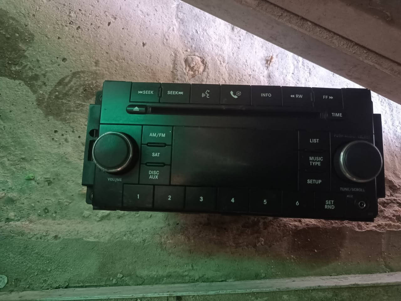 مسجل ليبرتي بلادي وشغال ع فحص وشاشه بلادبه قلابه ع فحص ***********
