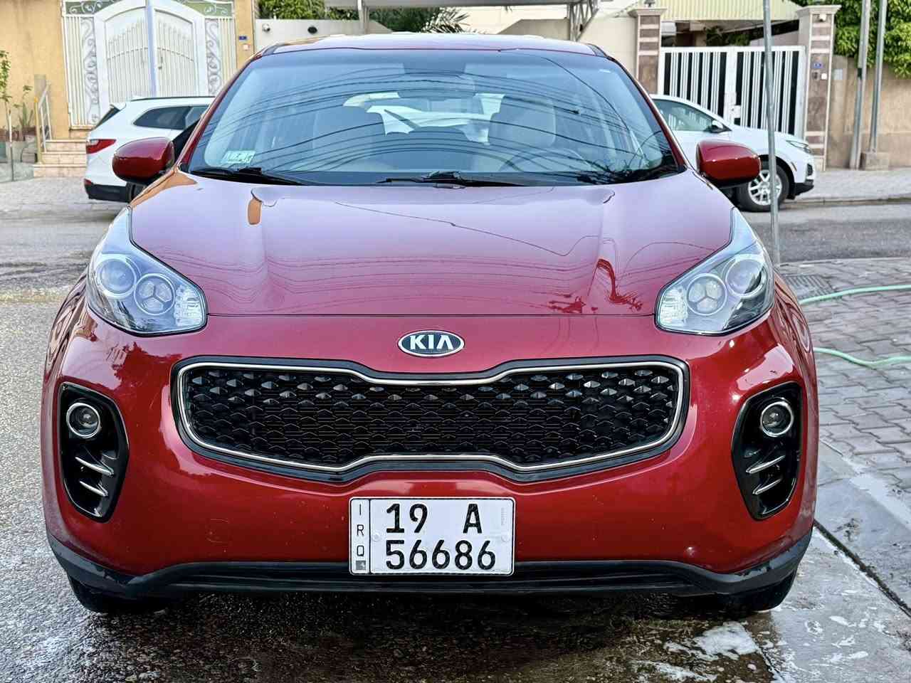 كيا سبورتج 2017وارد امريكي رقم كربلاء انگليزي حادث بيبان جهه الصدر مبدلات نفس اللون بدون صبغ بدون ايرباك بدون دواخل  ماشية 100 محرك 2400 تحكمات ويل كب تبريد خلفي بلاجكتور لدات نظيفة وكامله مابيه كل نقص مكان السيارة كربلاء *********** رقم الشاصي صورة بالمنشور اذا تحب تطلع صور الحادث ماعندي
