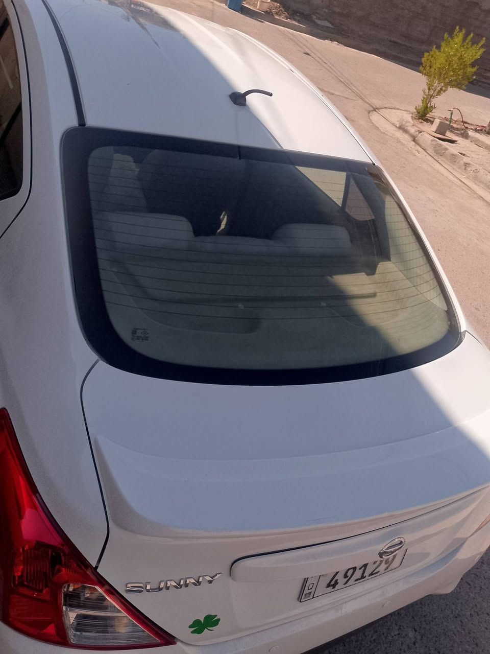 السلام عليكم سياره نيسان سني موديل 2019 سياره حلوه ومرتبه كامله تبريد تدفئه تخم تاير جديد كله سياره صدره 70% السياره بيه صبغ جاملغ اليمنه ونص باب الصدر  سياره حلوه ومرتبه
سعره 105 وبيه مجال...  مكاني بغداد اليوسفية القصر الاوسط 
للاستفسار اكثر الاتصال على الرقم ***********
