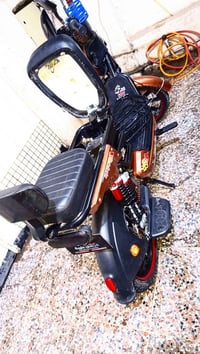 ورحمه الله وبركاته اخواني الاعزاء  دراجه شحن للبيع نضيف 6باتري جدد  ها...