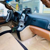 استاركس 2012 للبيع سياره مكفوله جديده  مثل ماواضحه بالصور  رقم السياره...