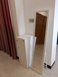 للبيع • اغراض نظيفه • واتساب