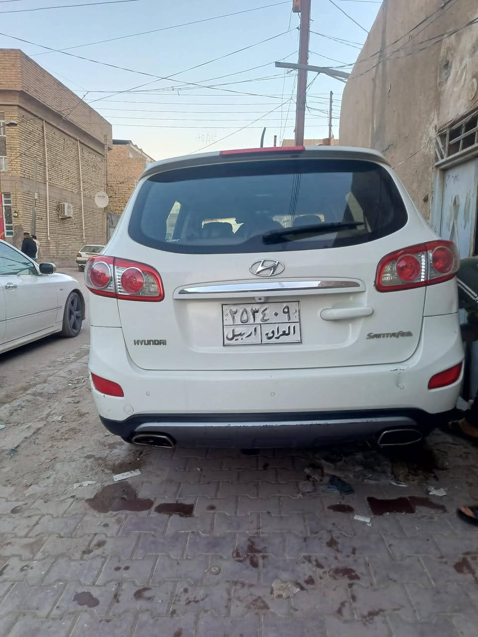 سلام عليكم سنتافي 12محرك 2400سبعة راكب بيهة نص جاملغ وربع باب صبع رقم اربيل صاقط تبريد حدادية خير من الله تخم تاير فتحة مري شفط التصال ***********
