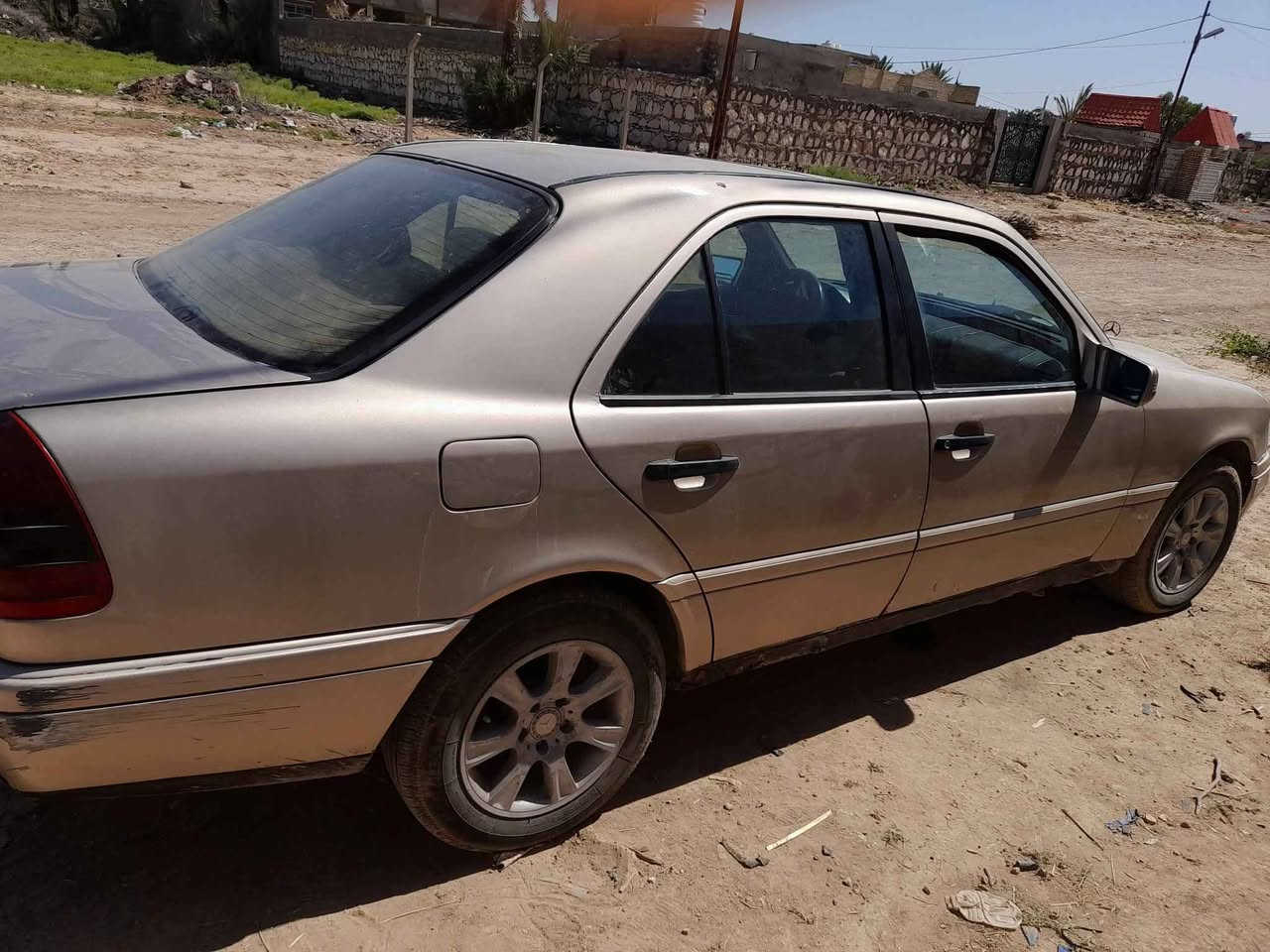 ‎مارسيدس موديل 95 صالون محورة ونجي سنوية 2031   حي النصر بغداد  مكلف بالنشر
 للاستفسار ***********‎ Colombo, Sri Lanka
