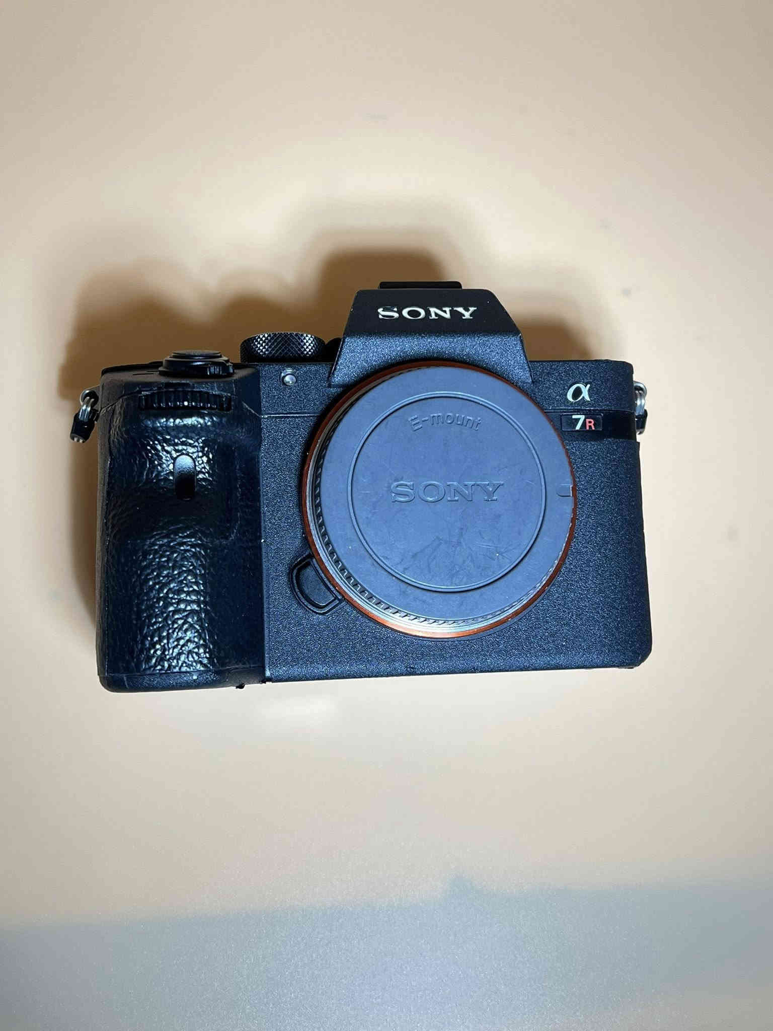 sony A7riii 
bo froshtn 
***********
