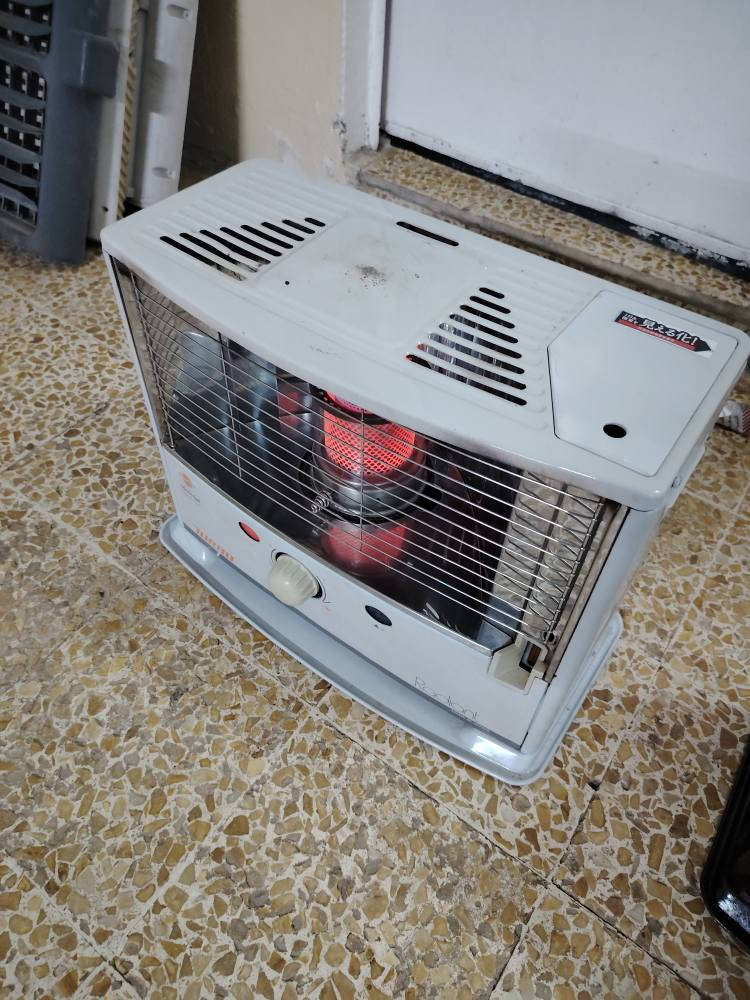 صوبات نوع توربو تيتومي ياباني  الاصلي شرط بدون ريحه او غاز اخر قطعتين سعر القطعه نهايت موسم ٦٥ الف نهايتها عنوان وادي حجر شاري اتصل *********** *********** موصل, نينوى
