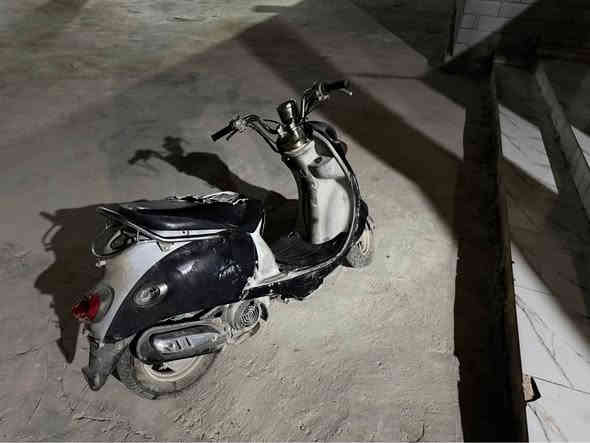 دراجه عبد الحليم حاويه يحتاجله ترتيب شغاله شرط السعر١٥٠ ألف  *********** مكاني القرنه بني منصور الرمادي
