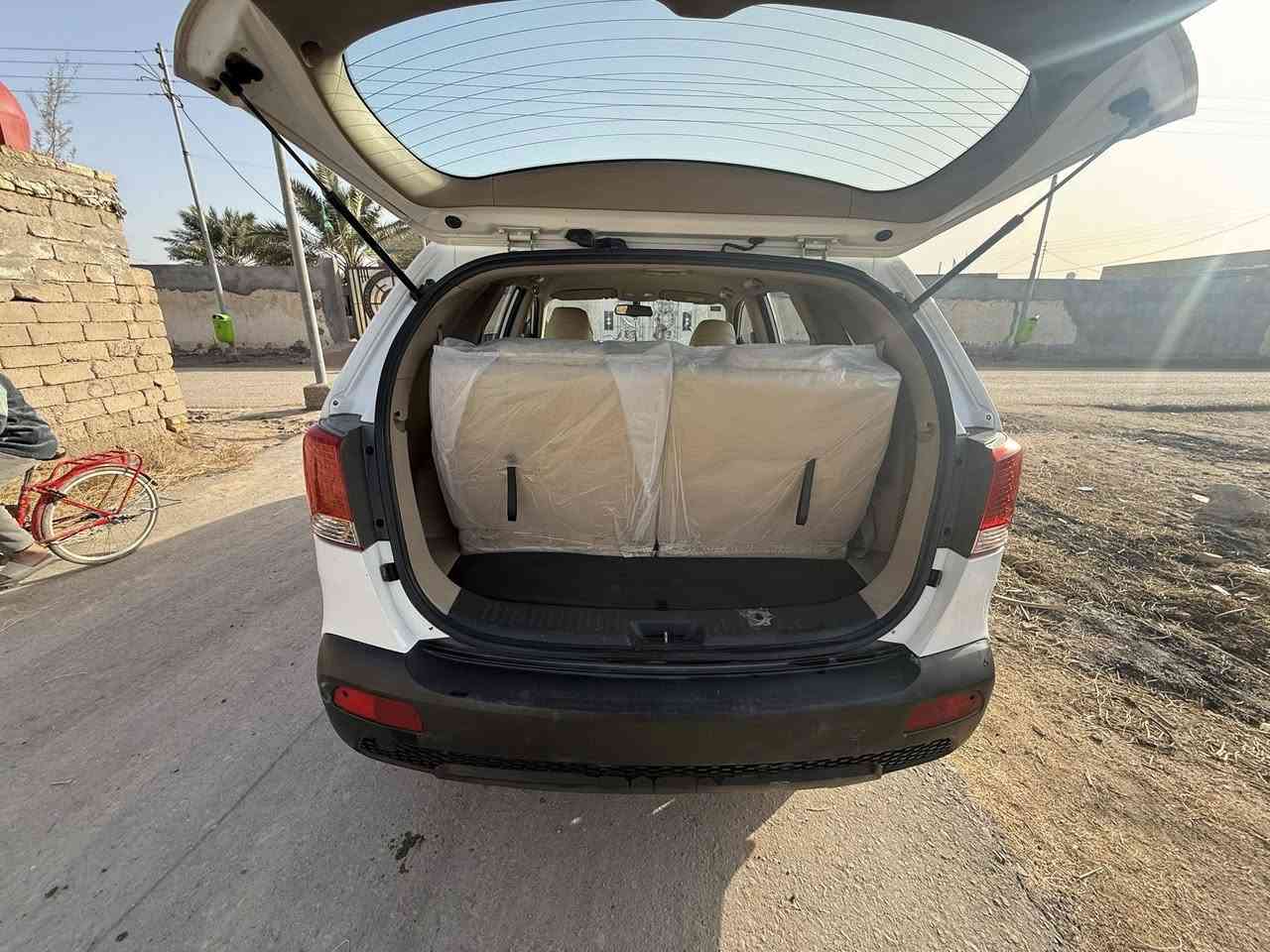 سورنتو 2012 خليجي 4سلندر 
7راكب رقم بصره دولي جديد سنويه نهايه 2027  باسمي سبير مانازل ماشيه 139الف مكفوله من الصبغ والضربه والتبديل والبارد  تبريد تدفئه تخم تاير راديتر جديد اويل بم جديد واتر بم جديد باتري جديد شاشه وكامره خلفيه /البصره القرنه السعر (143$وبيها مجال)-***********
