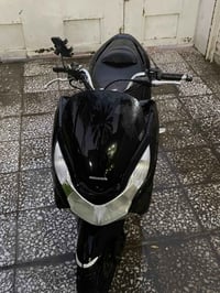pcx الجيل الاول ياباني محرك 150 دراجه مكفوله حساسات كله شغاله 1350 وبي...