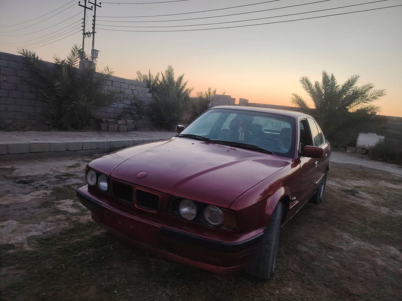 سلام عليكم من رخصت الادمن بي ام ٥٣٥  بجم عر يض موديل ١٩٩١ رقم بغداد بيه نواقص قليل جان بيه كازكيت بس سويته السعر. ع  *********** واتساب
