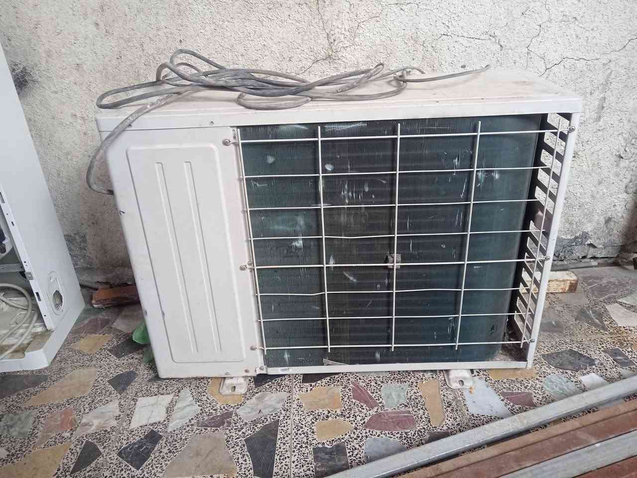 سبلت كنتوري سعره ٤٠٠ مكاني بغداد مدينة الصدر رقمي ***********
