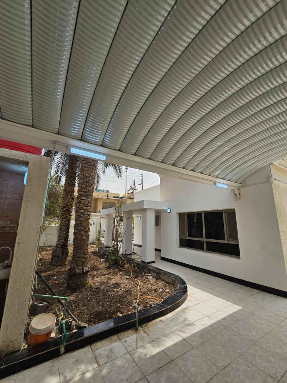 🏛️للايجار بيت في الطويسه 🏛️
يصلح شركات او نشاط تجاري 

ركن مساحه 400متر 

4 غرف، مطبخ، ستقبال، صاله، صحيات، كراج، حديقه

سعر لايجار 25 ورقه
***********
***********
