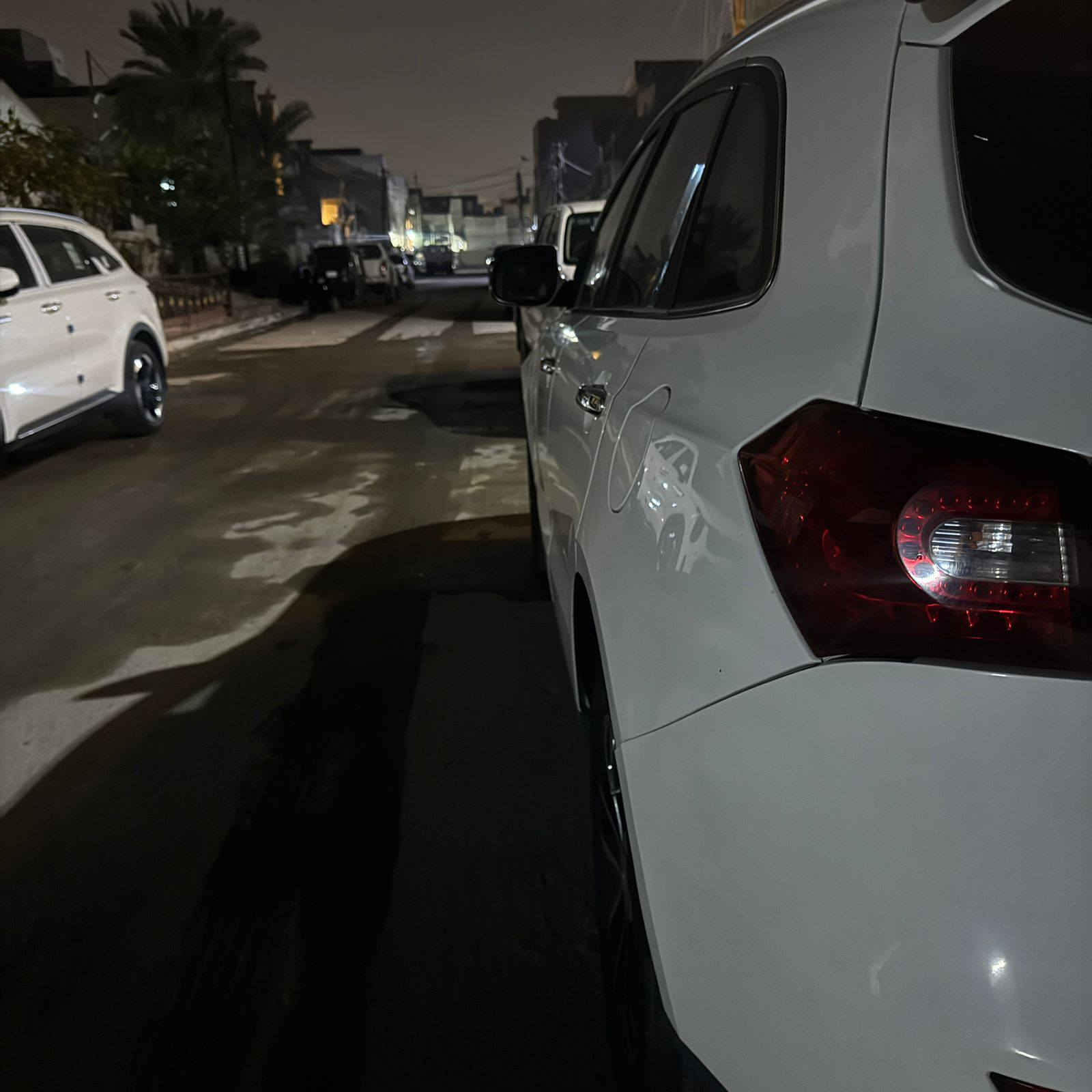 اسلامم وعليكم ZOTYE 2016 مكينه 2000 تيربو السياره غنيه عن المواصفات الي بيه بانوراما ع طوله كراسي امامي ثنينهم كهرباء منضومه زنون فول لسياره بدون حادث لسياره لد ترحيب السياره فول كامره فول لسياره موجوده بل طالبيه *********** مكلف بل نشر  السعر ٨٥ بيع مستعجلللل
