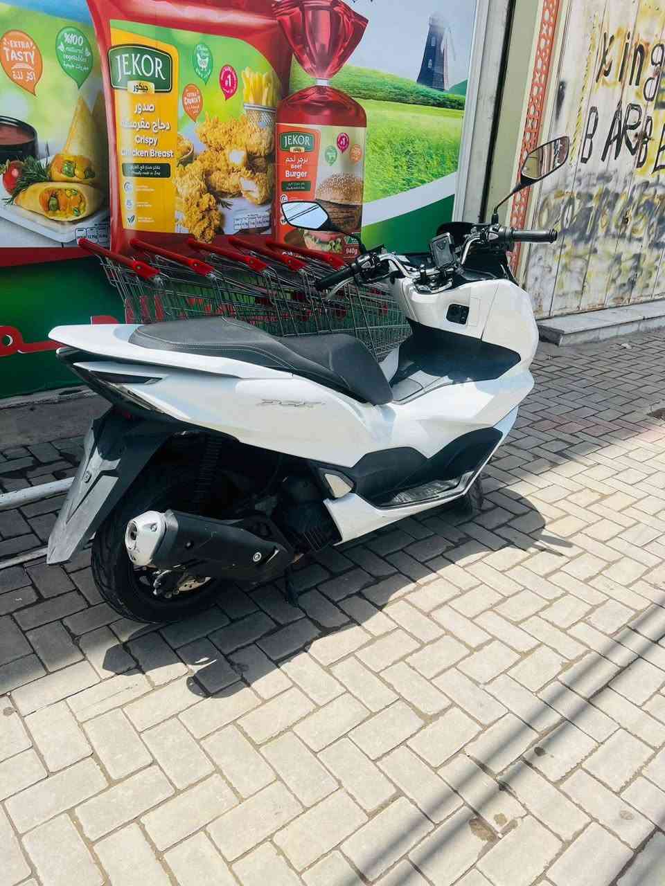 PCX
 فول نضافه شرط كفاله❤️‍🔥 
واحلا من صور حساسات كله شغاله✨
دراجه بلاديه
بغداد شعب
مكلف بل نشر
سعر 15ونص
***********
***********

