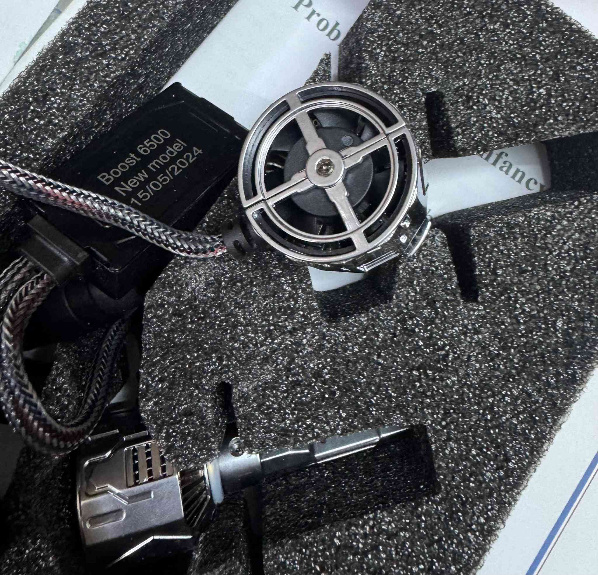 لايت زنون ماركة Bost
السعر قيم واخذ جبته لسيارتي ومارهم عليها


**إذا كنت صاحب هذا الإعلان وتريد حذفه لأي سبب، رجاءا أرسل رسالة إلى الدعم الفني**