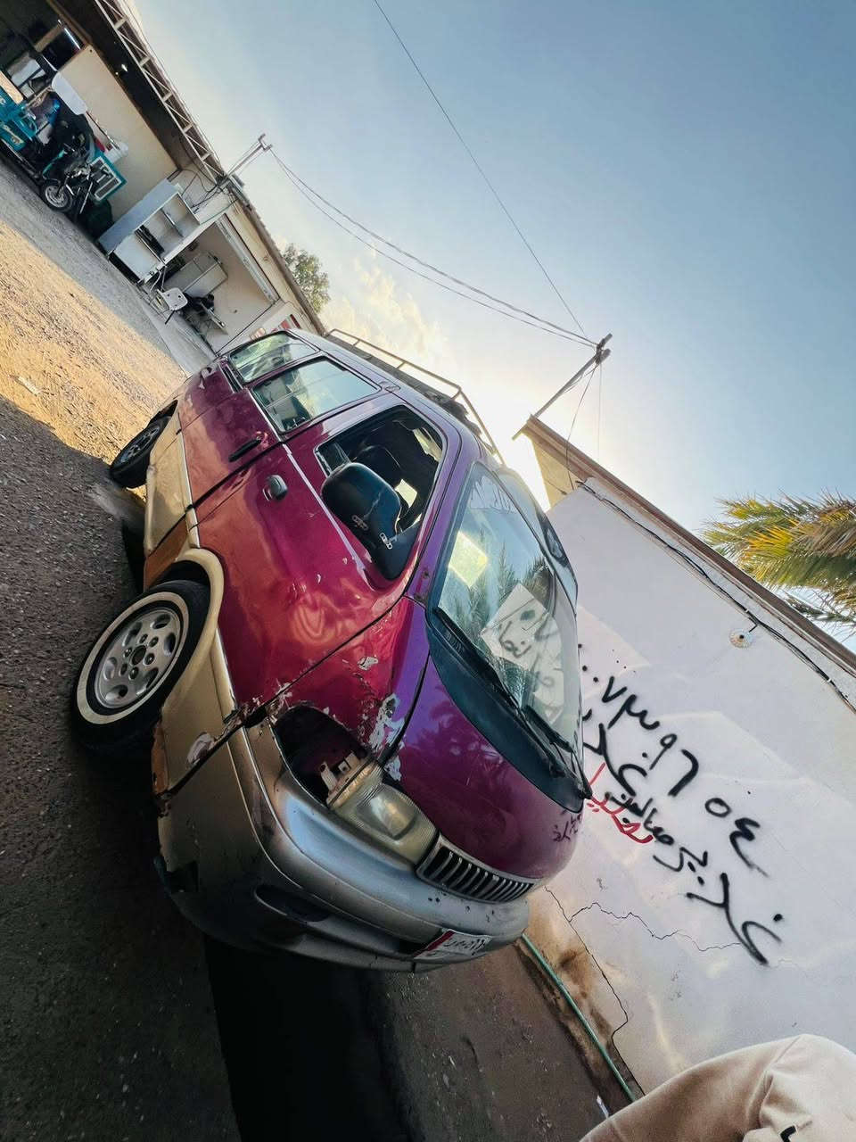 سلام عليكم ابريجو موديل 96 سنويه لل 28 سياره باسمي مكينه كير اكسل كله مكفول سعر 48 وبيه مجال رقم ***********
