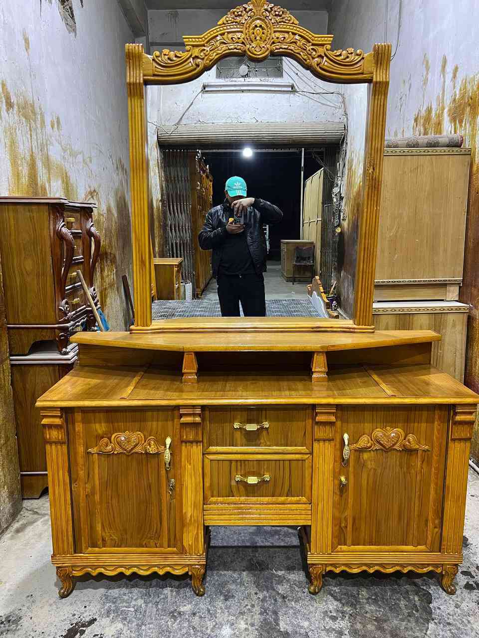 معرض حبوش لنجاره والأثاث 

غرفه مستخدمه بس غرفه لوك آخت الجديده 
دزاين الوكنز جعب الغزال مرتفع عن الارض الدنك الزان 
غرفه درجه أولى كله صاج طبيعي داخل و خارج 
 
للحجز والاستفسار     ***********
