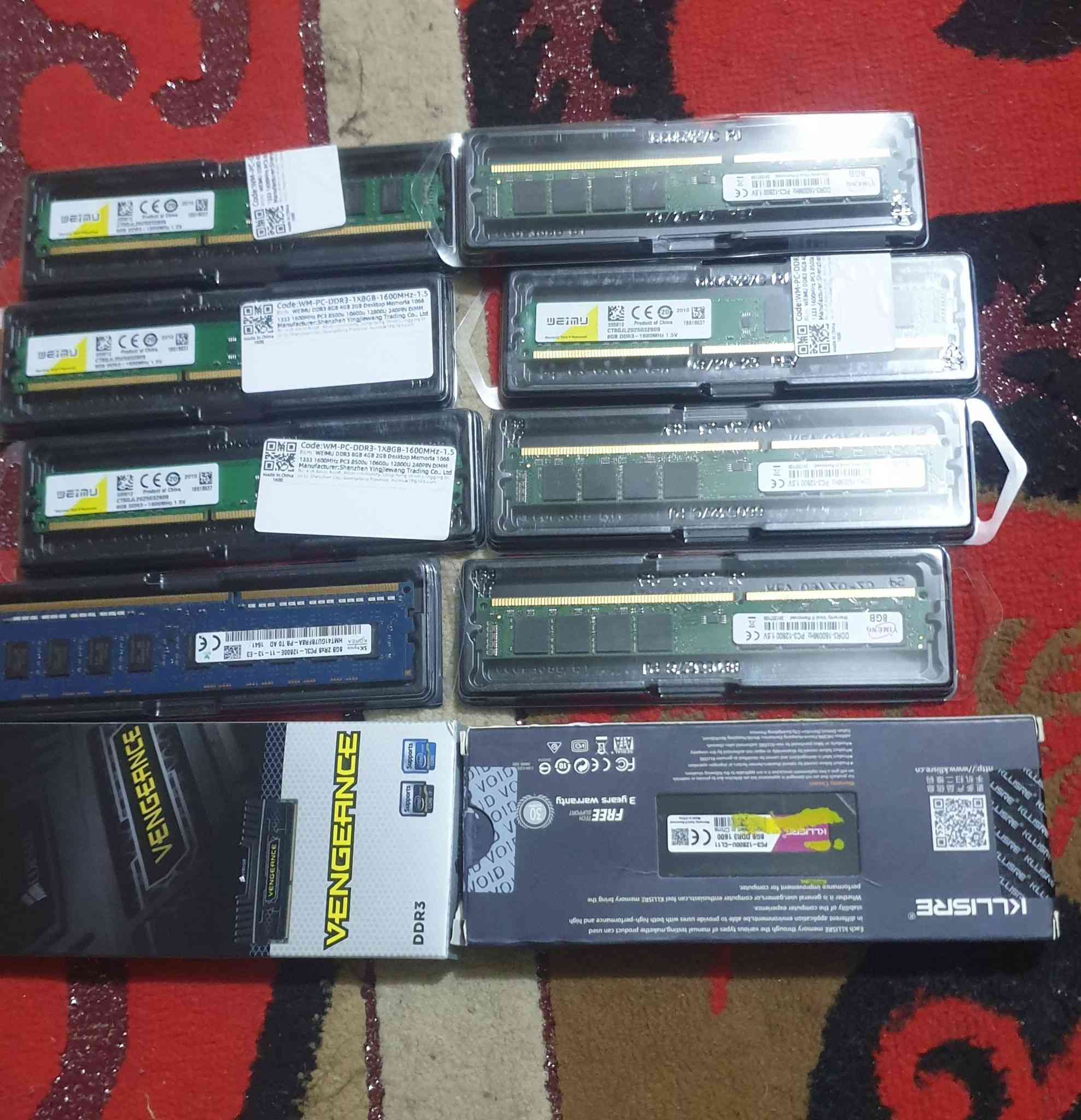 السلام عليكم  
 متوفر رامات ddr3 سرعه ١٦٠٠
فقط كورسير على ٢٠
 الكلسر على ١٥ والباقي على ١٠ 
اسعار نهائيه رجاءً وموجود توصيل لكل أنحاء العراق 
للتواصل على الماسنجر او الواتساب ***********
