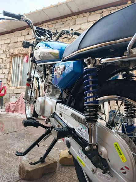 للبيع 
نامه تعمير اوراق اصولي .شاصي 16
مكينه 23
البقيه غراضه كله 25
سعره800وبيه مجال
مكاني قضاء عفك 
التواصل ‏‪ ***********‬‏بي واتساب
