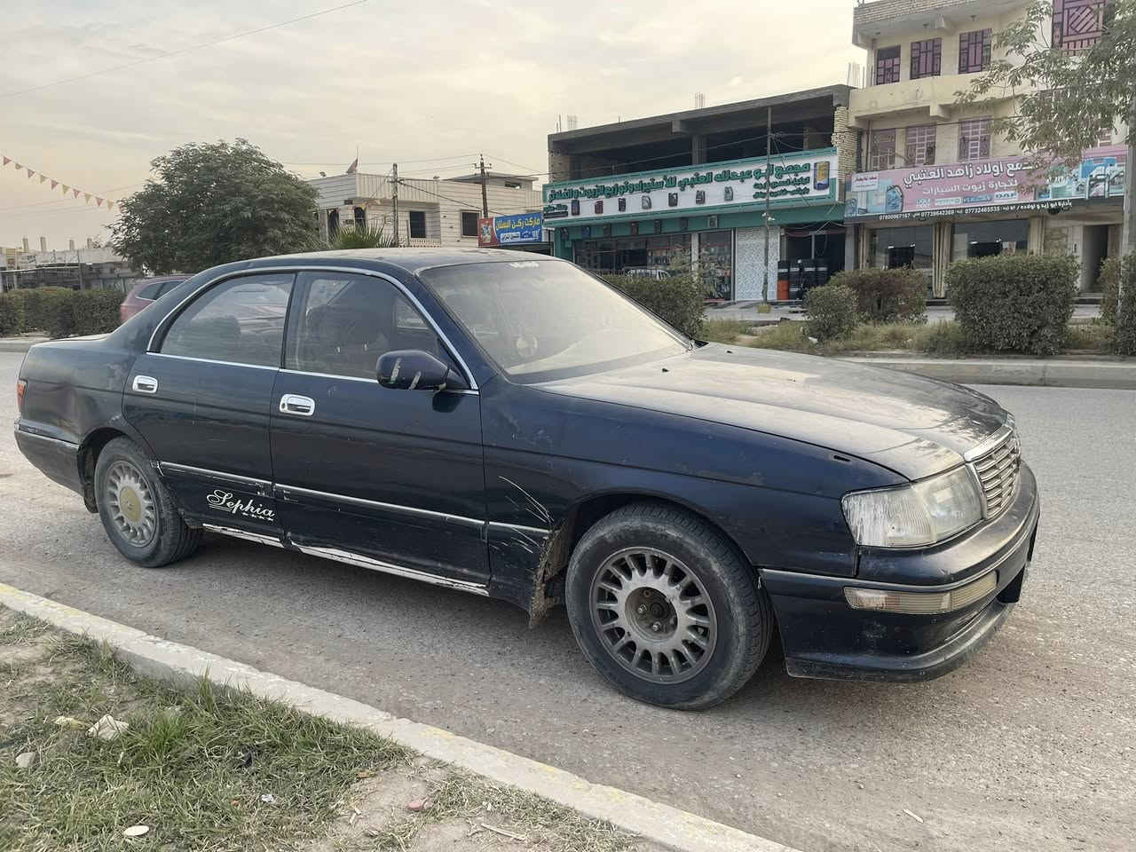 السلام عليكم كراون بطة منفصل موديل 94 للبيع 
محرك جديد صارله اسبوعين من شديته وكير كهربائي قبل 3 اشهر شاده  كير ومحرك مكفولات 
رقم بغداد سنوية 2027 تحويل ثاني يوم
يحتاجلها شوية ترتيبات 
العنوان واسط العزيزية 
السعر 38 ورقه وبيها مجال 
واتساب ***********
اتصال ***********
