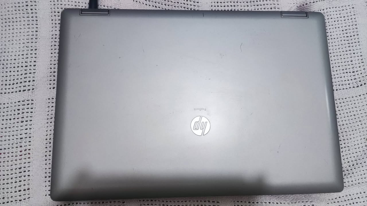 لابتوب للبيع يستخدم للدراسة و البرامج الهندسية 
مواصفات داخل الصور
للتواصل ***********
