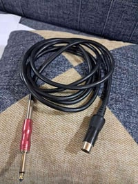 بعد إذن المسؤلين كيبل جك طلقة Roland gr55 للبيع 70 الف واتساب 07719733...