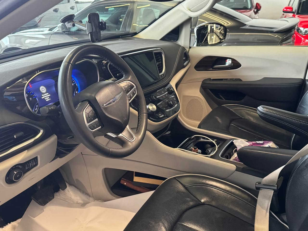 كلايزر باسفيكا موديل 2023
موصفات لمتد
بانوراما -رادار-مراية شفت -كوشين تيفيبة-فورميكا-باب شفت-سيارة بس نوصباب مصبوغ جاملغ مصبوغ 
بدون داخيل 
عينوان اربيل
T/***********
T/*********** أربيل, العراق
