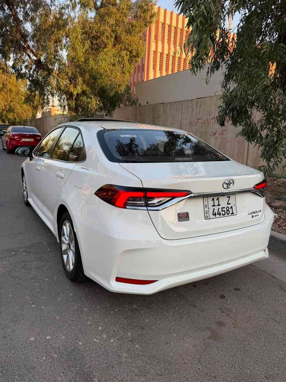 السلام عليكم
كورلا ٢٠٢٥ هايبرد شكل خليجي مكفولة كفالة عامة 
عداد المشي 16 الف فقط فول مواصفات 
فتحة 
بصمة دخول + تشغيل 
لايت زنون 
ويل كب حجم ١٦ 
اشاير بالمري 
بك لايت Led 
دشبول دجيتل 
شاشة 
كامرة دوارة 
رادار امامي تفاعلي 
تبريد شاشة 
ثلاث انظمة قيادة 
ايفي مود هاند بريك كهرباء اوتو 
اوتو هولد 
قطعتين تبريد 
منافذ شحن 
السيارة كاملة مكملة و مابيها كل نقص 
و مكفولة كير مكينة صدر كهربائيات تبريد كلهن بشرط السيارة اخت الزيرو 

السعر 24,300,000 د.ع

للاستفسار *********** 
مكان السيارة بغداد الكرادة
