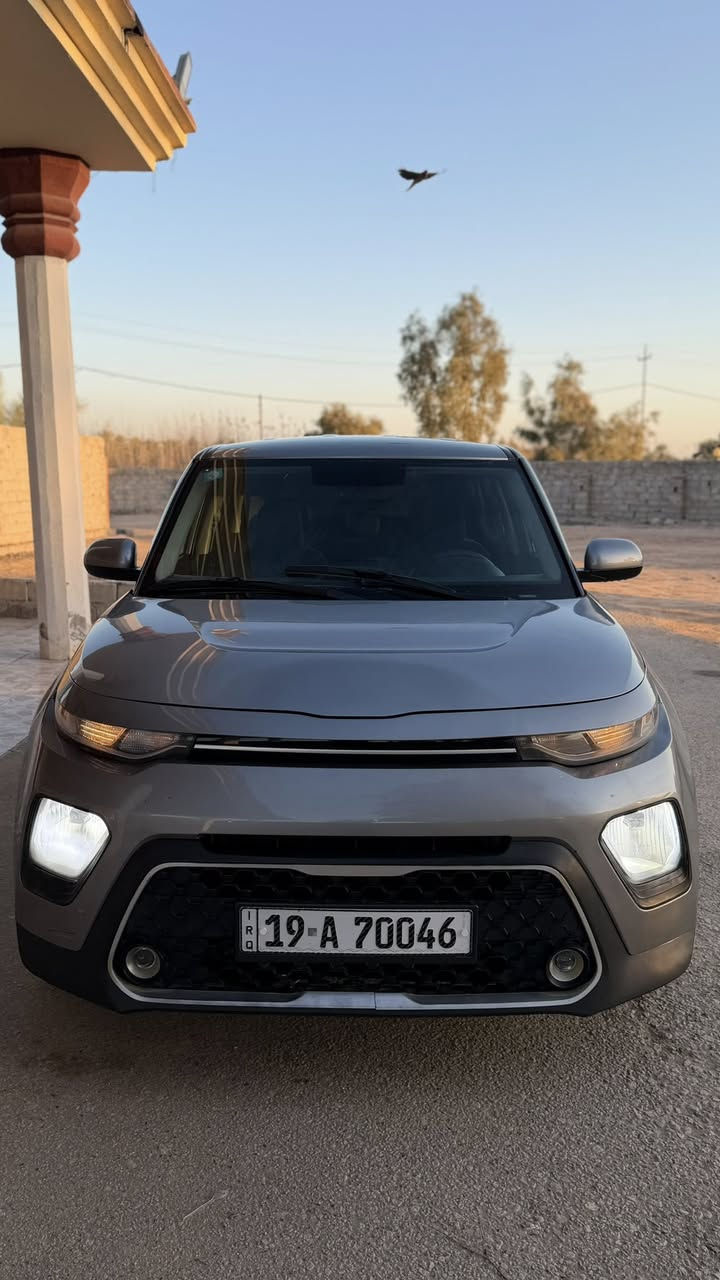 كيا صول مديل 2022  (رقم سياره كربلاء )(حجم مكين 2000دوش كير مكينه كفاله )(سياره جاهزه من كلشي اي نصف مابيه) (حادثه بنين وخشم جاملغ سونار مرفق مع صور باقي كفاله سياره )(موصفات سياره معروفه شاشا كبيره تحكم ستيرن جهتين )(السعر 138 )(رقم التليفون ***********)
