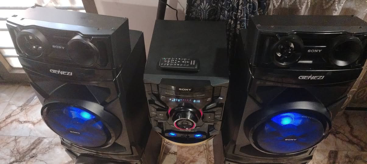 SONY /GENEZI
جهاز عملاق شغال بالكامل ونظيف جدا سعره ٣٥٠ الف قفل


**إذا كنت صاحب هذا الإعلان وتريد حذفه لأي سبب، رجاءا أرسل رسالة إلى الدعم الفني**