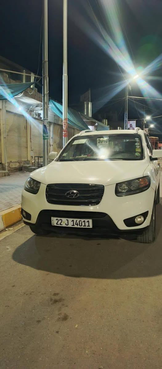 سنتافي
2011
خليجي 
لون ابيض 
سلايت 
محرك سته 3500
سبعه راكب 
ثلاث قطع تبريد 
بيها ضرها نص باب النفر
بيها مجال 
اتصل علئ الارقام 
***********
***********
مكان سياره موصل ناحية زمار
