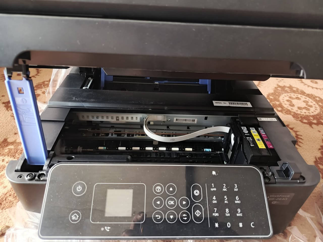 طابعة ايبسون 2840 ملون عادي نظيف جدا استخدام قليل تطبع وجهين واي فاي كاترج وليس احبار سعر 125 وبيه مجال قليل مكاني الناصرية حي الحسين ***********
