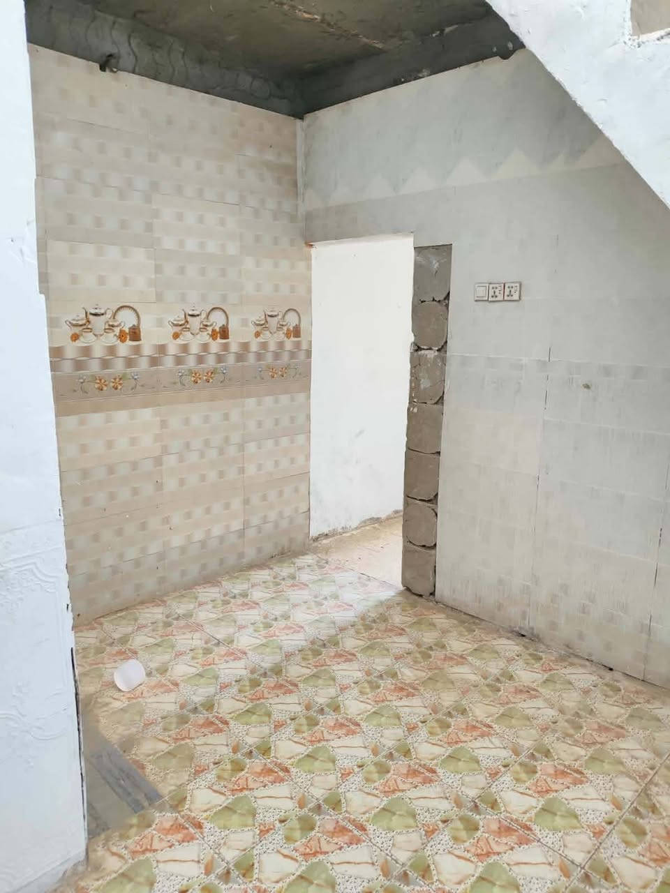 (ع.. 397 )
بيت للايجار  (100 متر) حي الوفاء مقابيل الجزيره قرب جامع فاطمة الزهراء
سعر الايجار  300 الف 
يحتوي على طابق واحد
غرفه  مطبخ   صاله  استقبال


**إذا كنت صاحب هذا الإعلان وتريد حذفه لأي سبب، رجاءا أرسل رسالة إلى الدعم الفني**