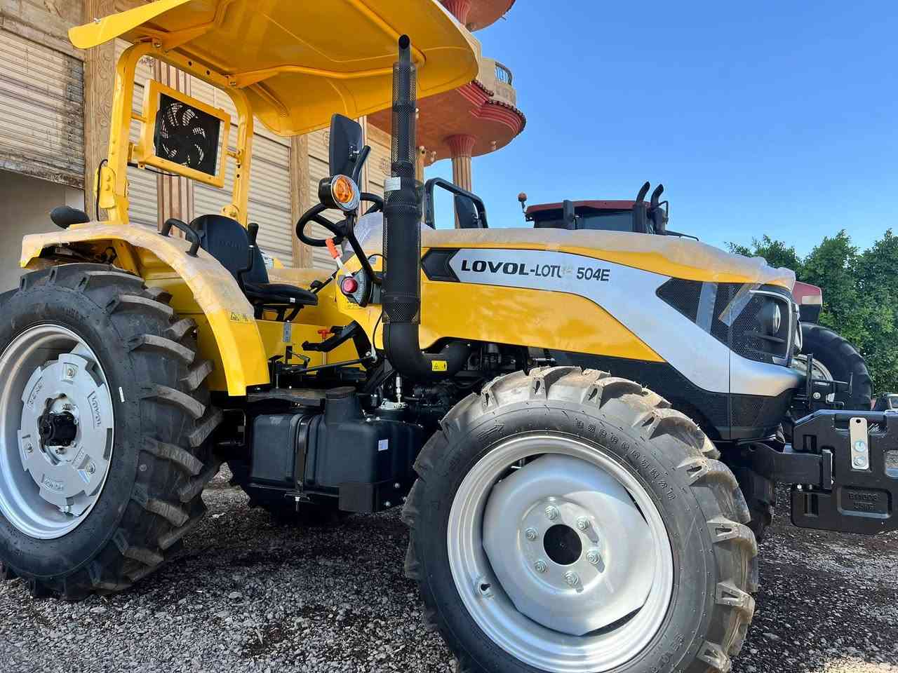 🚜 جرار LOVOL  ٥٠ حصان
📞 للتواصل 
01024057997
01108901730
📍 البحيرة- كوم أمبو، ابوالمطامير 
أمام مصنع التنر
#ايجيبت_موتور
#Egypt_Motors
#LOVOL
#جرارات_الوحش
#جرارات_زراعية
#معدات_زراعية
#جراراتDF
#جراراتYTO


**إذا كنت صاحب هذا الإعلان وتريد حذفه لأي سبب، رجاءا أرسل رسالة إلى الدعم الفني**