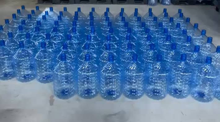 السلام عليكم يتوفر بطل ماء استخدام حجم 18 لتر وزن 300 متوفر حسب الكميات المتفق عليها سعر المفرد 1275
للاستفسار الاتصال على الرقم *********** واتس اب
السلام عليكم يتوفر بطل ماء استخدام حجم 18 لتر وزن 300 متوفر حسب الكميات المتفق عليها سعر المفرد 1275
