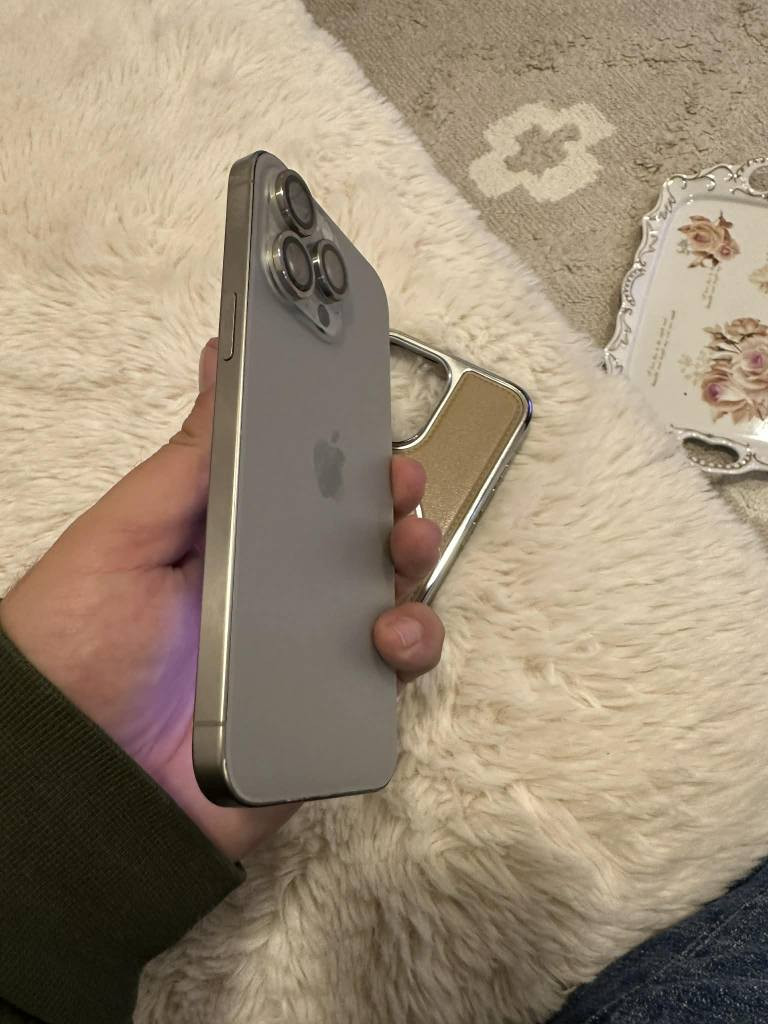 ١٥ برۆماکس ٢٥٦ دوو سیم ZZA باتری ٩١ ٣ مه سجس شه ریکه ی هه یه فه سی ئادی وه ستاوه به شرتی ئه وه ی جاک بیت 
٤٨٠$ تۆزیک معامه له 
*********** السليمانية, العراق
