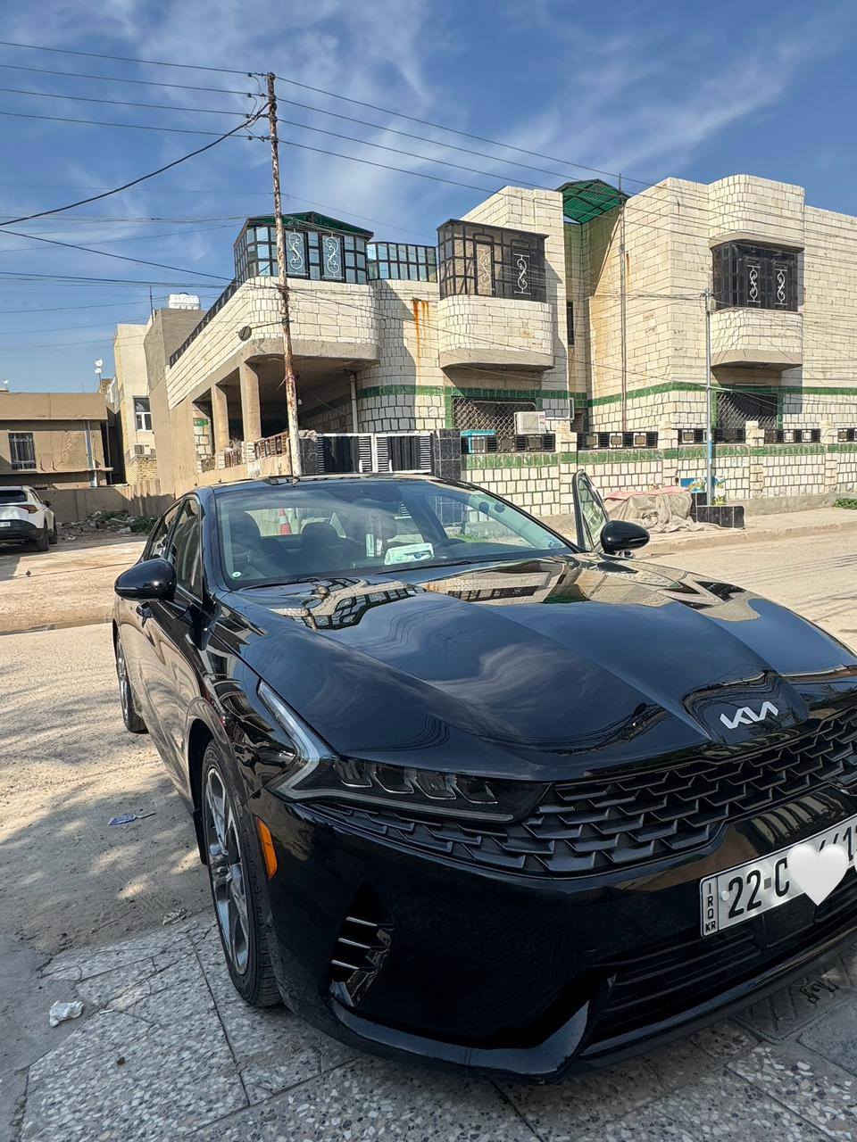 K5 2023 ex
وارد امريكي كلين تايتل
 حادثهة بانوراما وجامة خلفية
السيارة فول مواصفات 
⚜️بصمة تشغيل
⚜️تشغيل عن بعد
⚜️كشنات جلد
⚜️كشنات تدفئة تبريد
⚜️تدفئة ستيرن
⚜️كشن السائق كهرباء
⚜️اوتو هولد
⚜️سايد بريك كهرباء
⚜️رادارات ٣٦٠
⚜️محرك 1600t 
⚜️بانوراما
⚜️قيادة ذاتية
⚜️تحديد مسار
⚜️مثبت سرعة
⚜️مانع انزلاق
⚜️فول تحكمات ستيرن
⚜️ماشية 65000km
مكان السيارة بغداد الغزالية 
السعر 187 ورقه
*********** 
*********** بغداد, العراق
