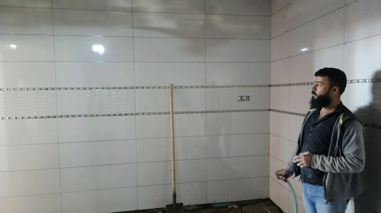 متفرغ كادر سيراميك ارضي +جدار )جاهزون للعمل 
أسعار مناسبه المتر ع 4000 شغل ع ليزر +قاطعه في العمل تسليم هندسي   ) الاتصال أو تواصل خاص  ((الاتصال ***********
