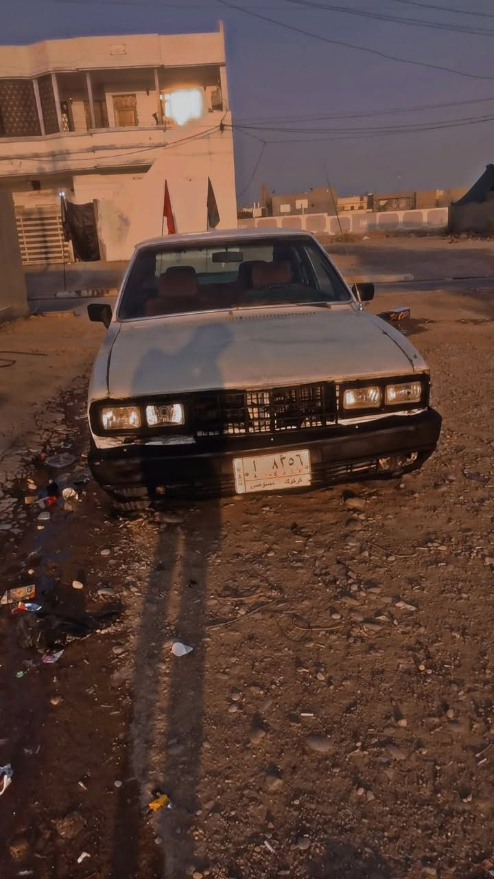 سلام عليكم برازيلي موديل 88 محرك 5 محرك وكير نضيفات والباقي شوفت العين يحتاج ترتيب السعر 16وبي مجال  شرط تحويل شراي اتصل ***********
