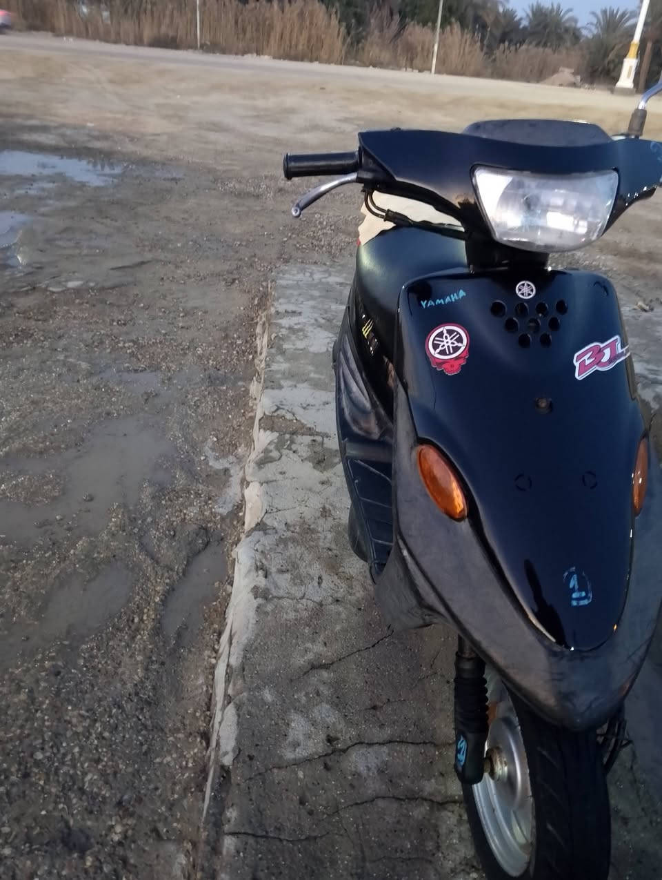 سلام عليكم لبيع دراجة نضيفة مفتوحة مرة وحدة غراض صلي كله شغال كابريتة  شوتة جديد هورن شاير لايت سلف هندر كلهة شغالة دراجة حلوة سعر 500بيهة مجال قليل لشراي ناصرية فضلية ‏‪***********‬‏
