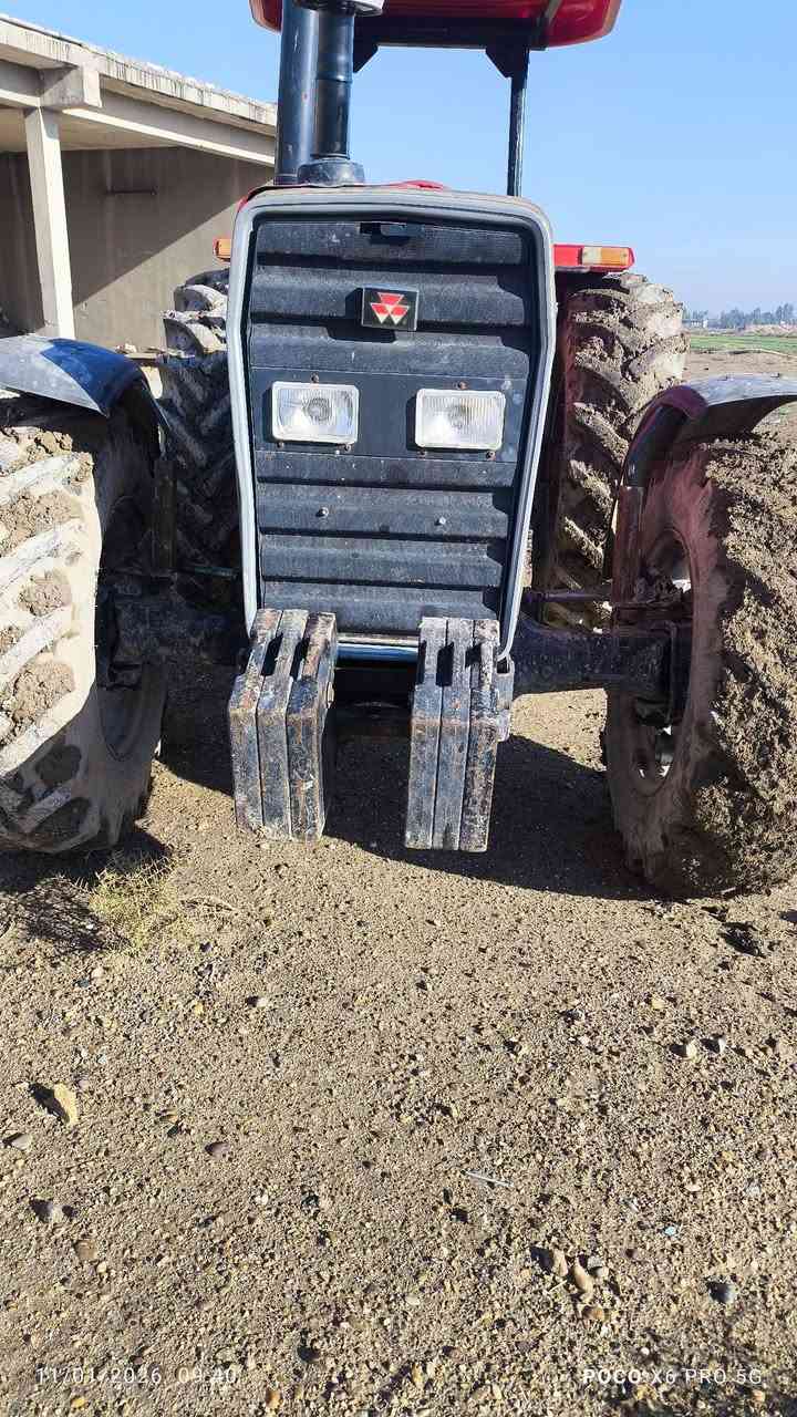 السلام عليكم مكينه فوركسن حجم 75 دبل اكسن جديد محرك وكير  وهدروليك شرط الشغل  مكينه فول مثل ما موضحه بل صوره المكان بغداد المكينه بدون***********
