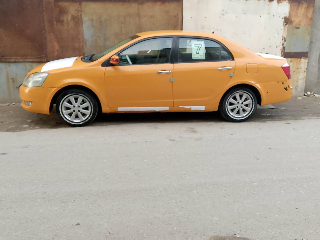 جيلي موبل موديل 12بسمي محرك وكير عادي واكسل مكفورلاتبخيرولاى تنقيص مصبوغه بكانات ابيع مصبوغ حزام سياره خيرمن الله اتراي يخبل عنوان بغدادالزعفرانيه الاتصال ***********السعر 40ورقه وبيه مجال حك الجيه
