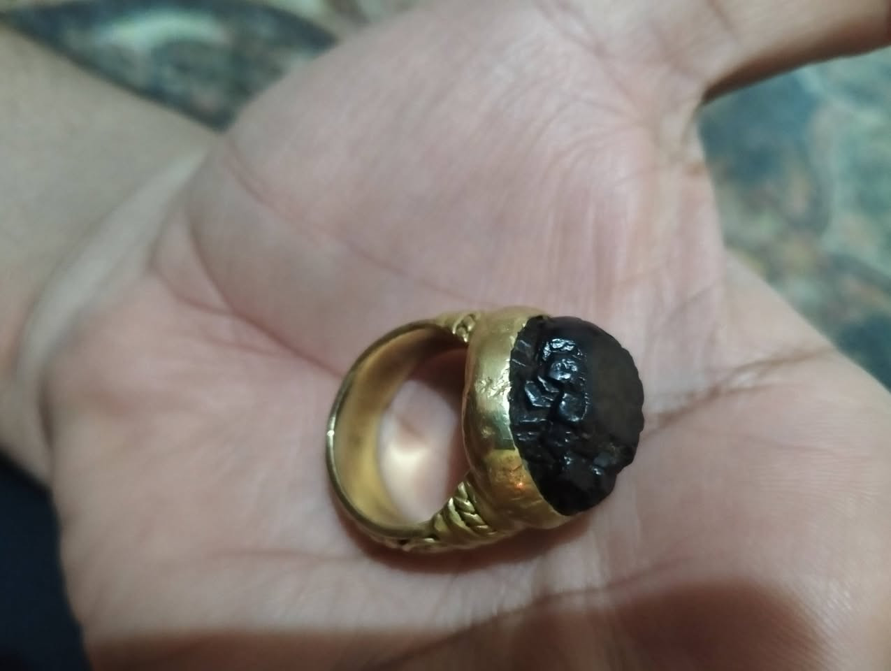 هبهاب مغربي موروث
شغال شرط وضمان 
عمله فووول عقد لسان من اول ساعه
*********** 
مراوس بخواتم   او بيع ب 500
