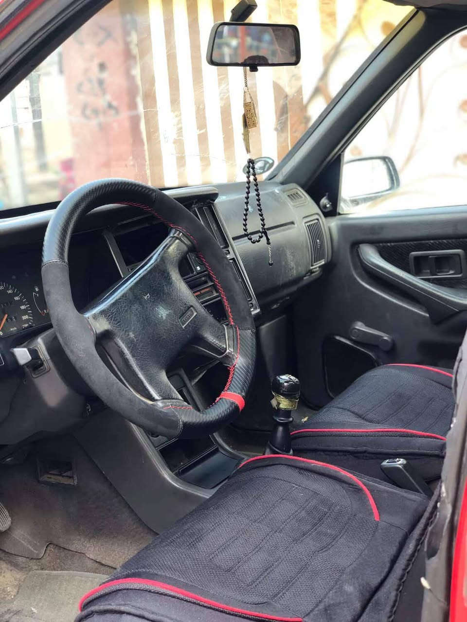 السلام عليكم سياره فولفو للبيع
صرف في المحرك سياره ما بيها صبغ سياره قدام العين 
رقم الماني السنويه 29 تنتهي كربون بنزين السعر خاص 
الاستفسار على هذا الرقم ***********
