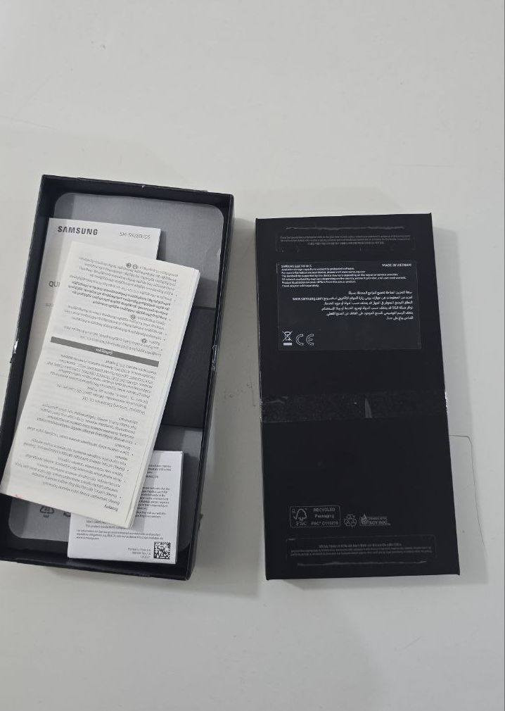 SAMSUNG S24 Ultra
RAM: 12 GB
Storage: 1TB
دبل سيم كارت
1تيرا وذاكرة 12 كيكا 
 حالة الجهاز: ممتاز / نظيف بدون خدوش  
 اللون:(لؤلؤي)  
جميع الملحقات مع( العلبة + الشاحن الاصلي+ القلم)
  لا عطل ولا مشكلة، ووتر بروف
  السعر: (مليون و ١٠٠) قابل للتفاوض
 للتواصل عبر الرسائل أو الاتصال
***********
